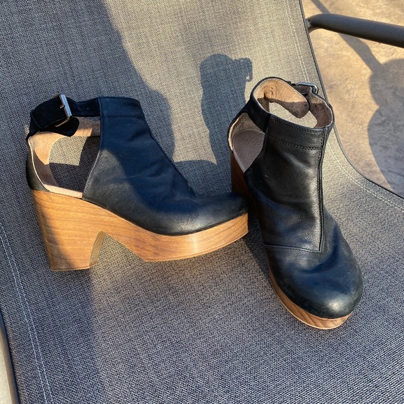 Free People Amber Orchard Clogs - Picture 3 of 9